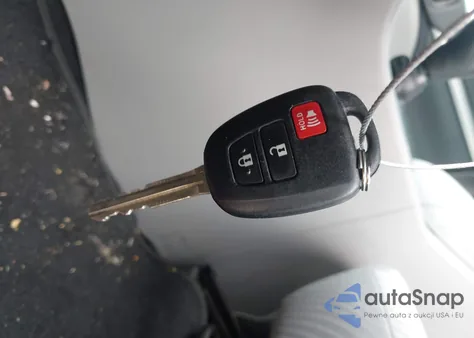 2019 Toyota Highlander Le z USA, uszkodzony, nr VIN 5TDZARFH8KS059612